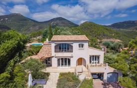 4 odalılar villa Théoule-sur-Mer'de, Fransa. 1,799,000 €