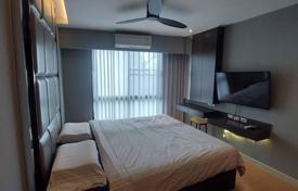 1 odalılar kondominyumda daireler Khlong Toei'de, Tayland. $198,000