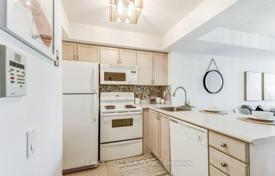 4 odalılar daire North York'da, Kanada. C$733,000