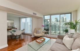 6 odalılar daire Queens Quay West'da, Kanada. C$1,040,000