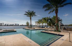 Kondominyum – North Miami Beach, Florida, Amerika Birleşik Devletleri. $1,985,000