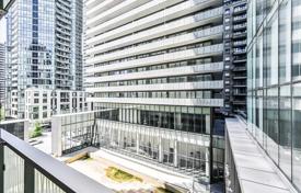 2 odalılar daire Charles Street East'da, Kanada. C$981,000