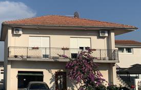 6 odalılar şehir içinde müstakil ev 220 m² Pula'da, Hırvatistan. 550,000 €