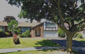 4 odalılar şehir içinde müstakil ev Scarborough'da, Kanada. C$1,686,000