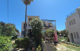Arsa Maleme'de, Yunanistan. 385,000 €