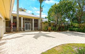 Villa – Pinecrest, Florida, Amerika Birleşik Devletleri. $2,000,000