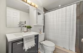 4 odalılar daire North York'da, Kanada. C$803,000