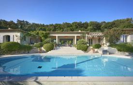 8 odalılar villa Saint-Tropez'de, Fransa. 40,000 € haftalık