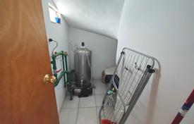 16 odalılar şehir içinde müstakil ev 557 m² Krk'da, Hırvatistan. 1,300,000 €
