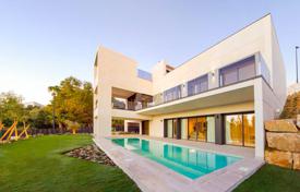 4 odalılar villa 390 m² Marbella'da, İspanya. 1,995,000 €