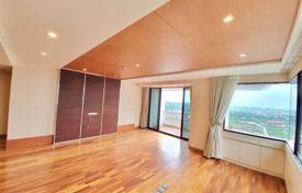 4 odalılar kondominyumda daireler Nonthaburi'de, Tayland. $526,000