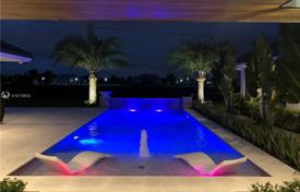 Villa – Fort Lauderdale, Florida, Amerika Birleşik Devletleri. $2,990,000