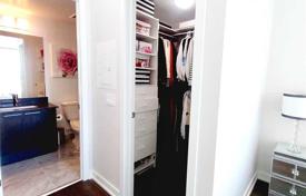 2 odalılar daire Etobicoke'de, Kanada. C$1,186,000
