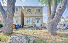 6 odalılar şehir içinde müstakil ev East York'da, Kanada. C$1,672,000