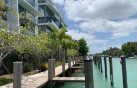 Sıfır daire – Bay Harbor Islands, Florida, Amerika Birleşik Devletleri. $700,000