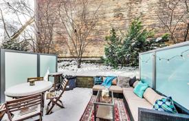 1 odalılar daire Old Toronto'da, Kanada. C$726,000