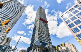 2 odalılar daire Eglinton Avenue East'da, Kanada. C$723,000