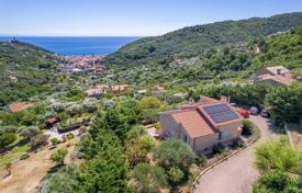 11 odalılar villa Savona'da, İtalya. 845,000 €