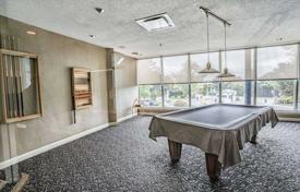 3 odalılar daire Scarborough'da, Kanada. C$736,000