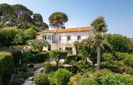 Villa – Cap d'Antibes, Antibes, Cote d'Azur (Fransız Rivierası),  Fransa. 3,290,000 €