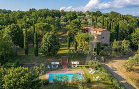 7 odalılar villa 290 m² Reggello'da, İtalya. 980,000 €