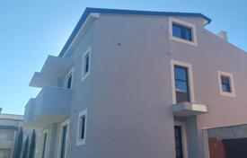 7 odalılar şehir içinde müstakil ev 358 m² Peroj'da, Hırvatistan. 400,000 €