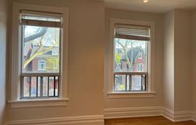 12 odalılar konak Old Toronto'da, Kanada. C$2,485,000