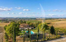 13 odalılar villa 1000 m² Monteroni D'arbia'da, İtalya. 2,500,000 €