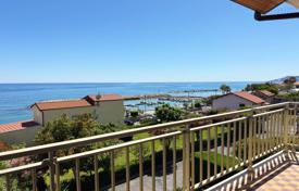 4 odalılar daire 94 m² Liguria'da, İtalya. 590,000 €