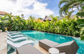 2 odalılar daire 60 m² Batu Bolong Beach'da, Endonezya. $220,000