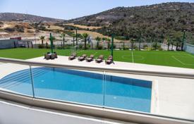 7 odalılar yazlık ev 1350 m² Pyrgos'da, Kıbrıs. 10,500,000 €