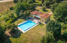 15 odalılar köşk 460 m² Arezzo'da, İtalya. 1,250,000 €