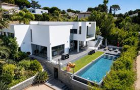 6 odalılar villa La Roquette-sur-Siagne'de, Fransa. 1,370,000 €