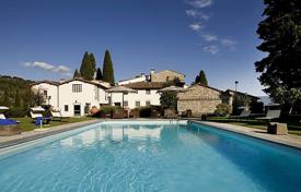 Villa – Rufina, Toskana, İtalya. 1,950,000 €