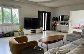3 odalılar yazlık ev 350 m² Agios Tychonas'da, Kıbrıs. 1,250,000 €