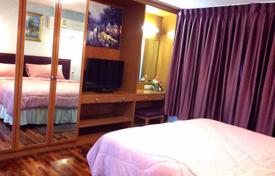 2 odalılar kondominyumda daireler Watthana'da, Tayland. $225,000