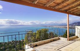 4 odalılar şehir içinde müstakil ev 149 m² Mora'da, Yunanistan. 385,000 €