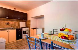 8 odalılar şehir içinde müstakil ev 223 m² Primorje-Gorski Kotar County'da, Hırvatistan. 390,000 €