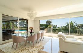 11 odalılar villa Antibes'te, Fransa. 5,890,000 €