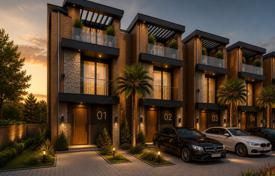 Geniş 4 katlı şehir evi. $170,000