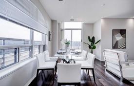 6 odalılar daire North York'da, Kanada. C$1,249,000