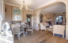 Villa – Antibes, Cote d'Azur (Fransız Rivierası), Fransa. 2,850,000 €
