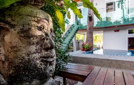 10 odalılar villa 975 m² Phuket Town'da, Tayland. $1,040,000