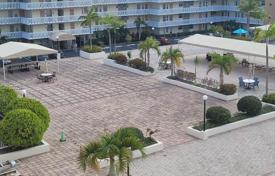 Kondominyum – Hallandale Beach, Florida, Amerika Birleşik Devletleri. $339,000