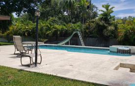 Villa – Miami, Florida, Amerika Birleşik Devletleri. $1,000,000