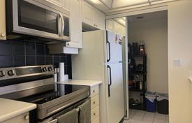 4 odalılar daire Scarborough'da, Kanada. C$737,000