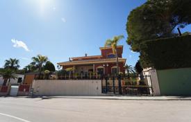 8 odalılar villa 734 m² Orihuela Costa'da, İspanya. 1,500,000 €