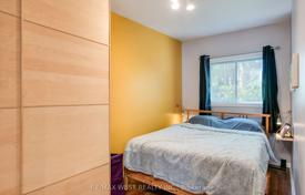 12 odalılar konak Old Toronto'da, Kanada. C$1,381,000