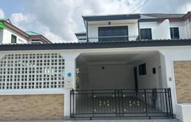 4 odalılar villa 320 m² Pattaya'da, Tayland. $283,000