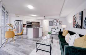 2 odalılar daire Carlton Street'da, Kanada. C$1,335,000